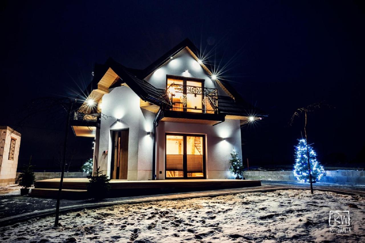 Laura Resort - Luxury Chalets Z Jacuzzi シャフラリ エクステリア 写真
