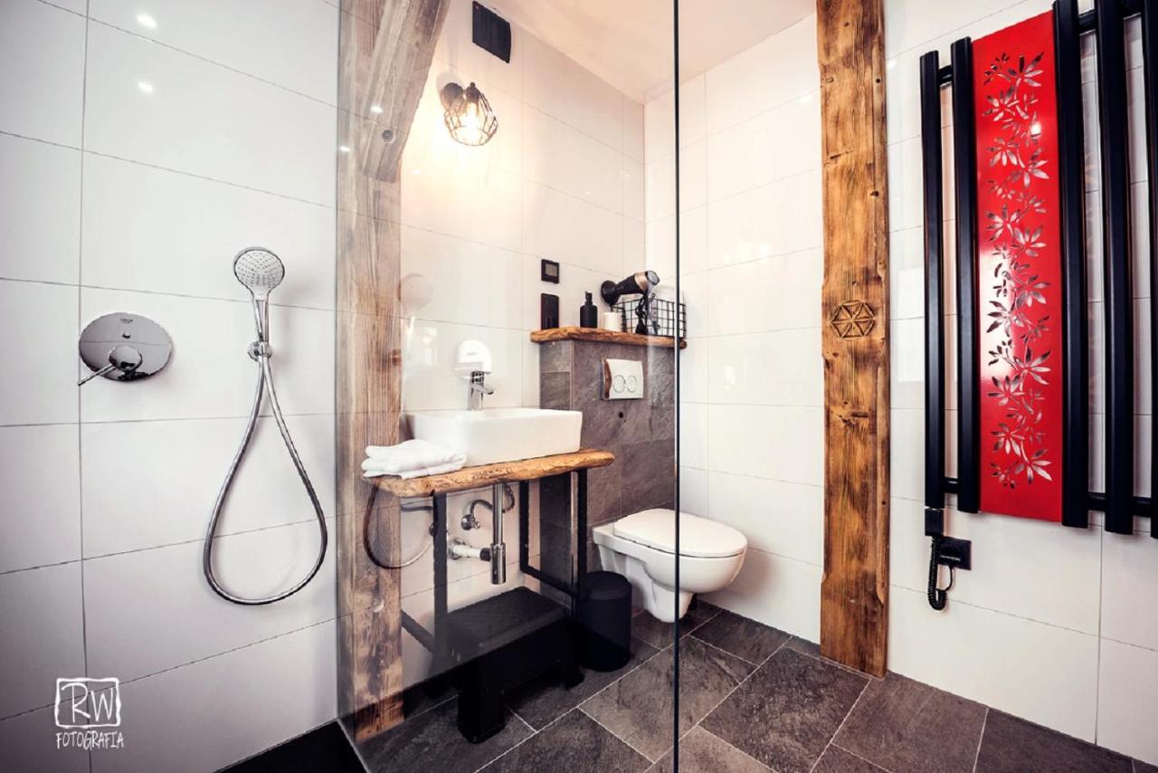 Laura Resort - Luxury Chalets Z Jacuzzi シャフラリ エクステリア 写真